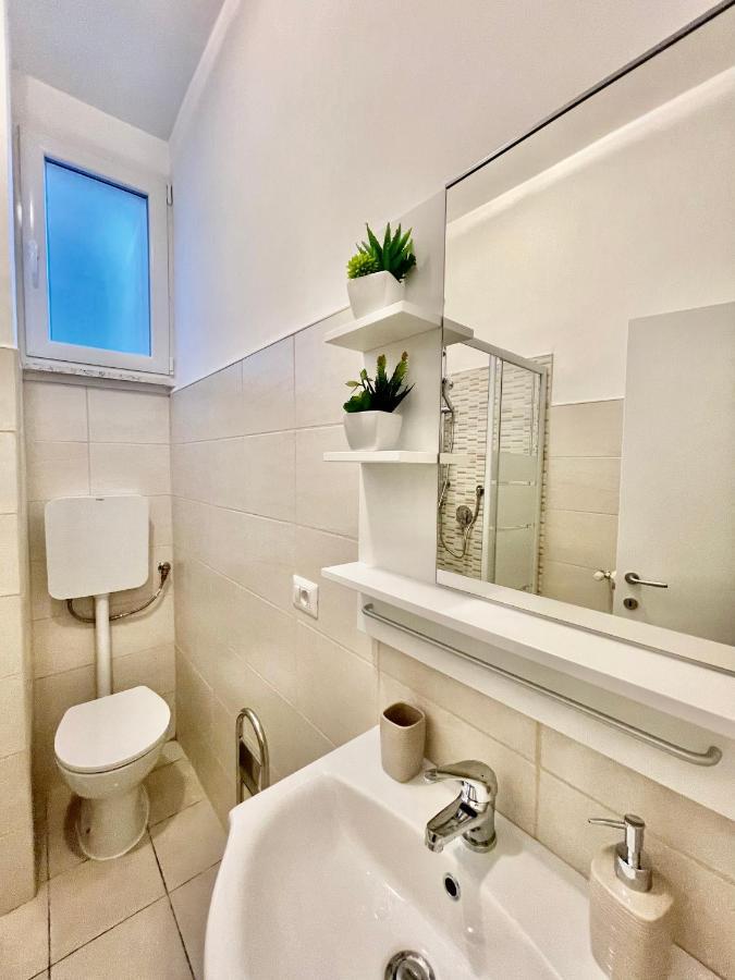 Apartment Savoia Μπάρι Εξωτερικό φωτογραφία